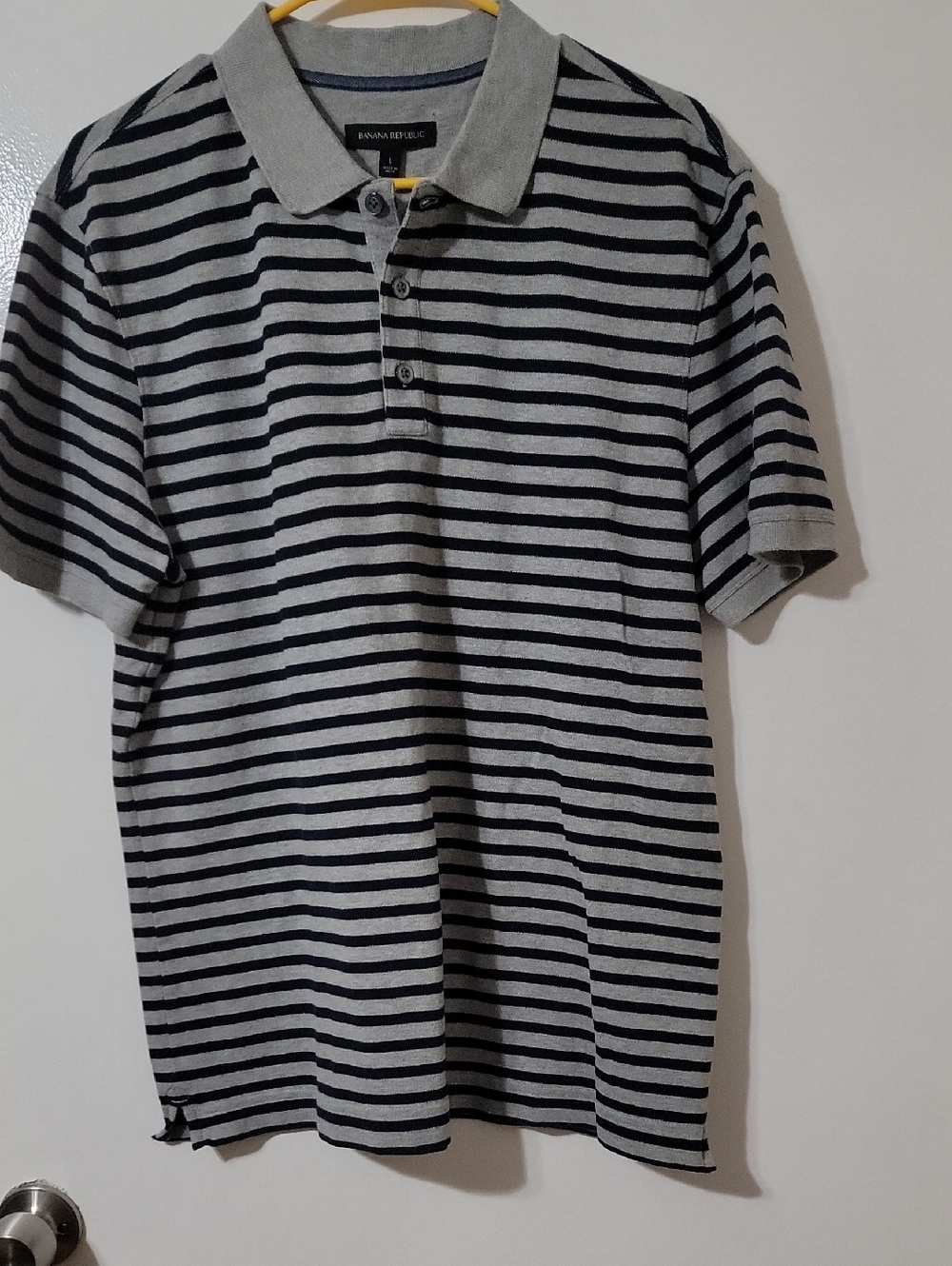 Banana Republic Men's Gray & Black Striped Polo Shirt